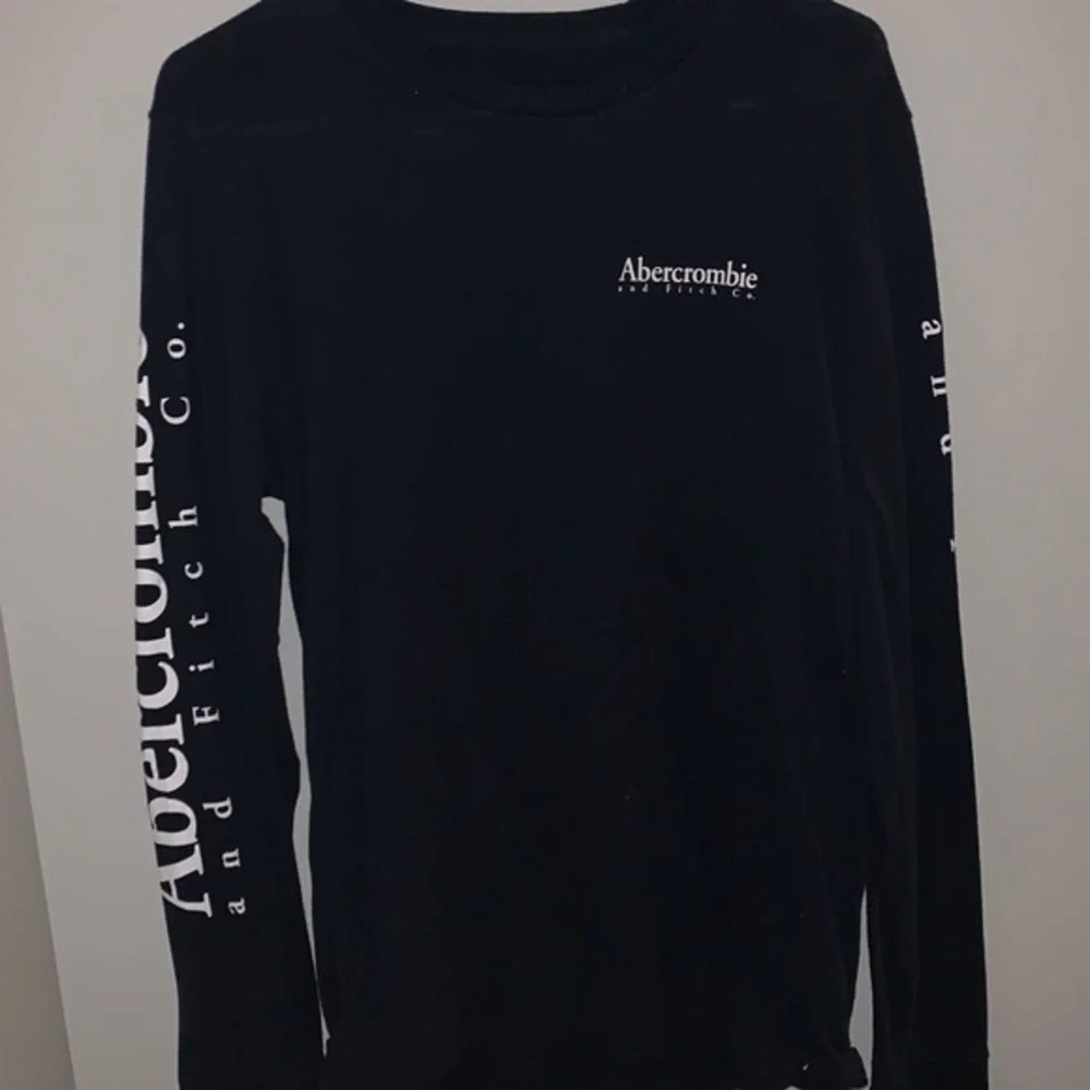 Abercrombie Black Long Sleeve Shirt soft AF size M - Picture 1 of 5